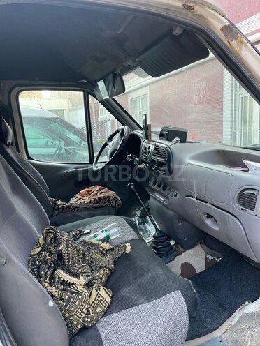 Ford Transit-7