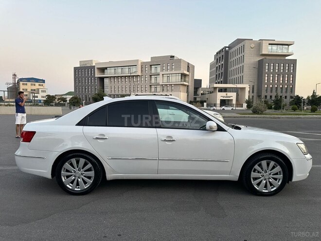 Hyundai Sonata-8