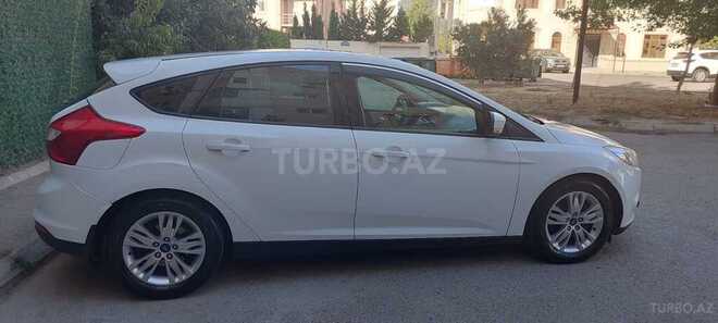 Ford Focus-8