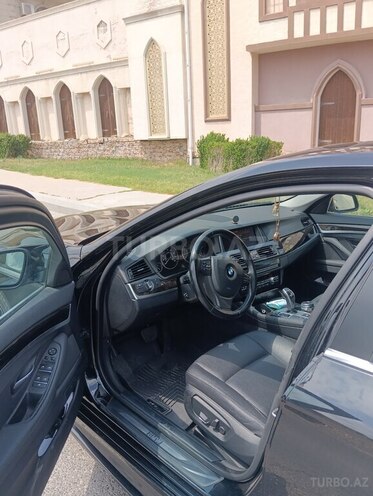 BMW 528-13