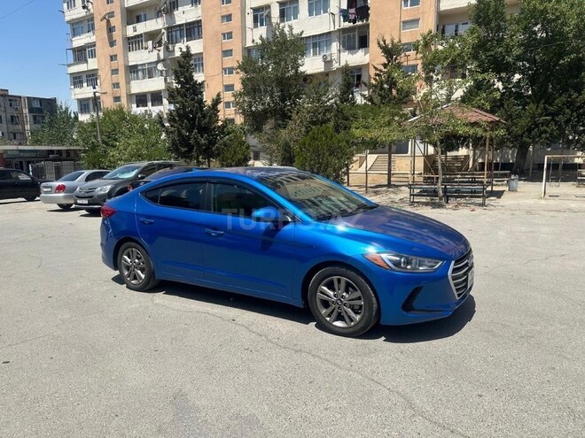 Hyundai Elantra-2