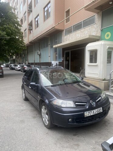 Renault Megane-2