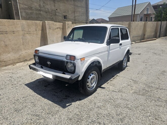 LADA (VAZ) Niva-8