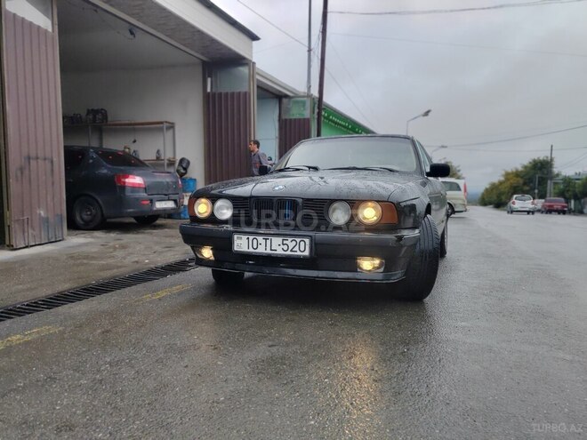 BMW 520-1