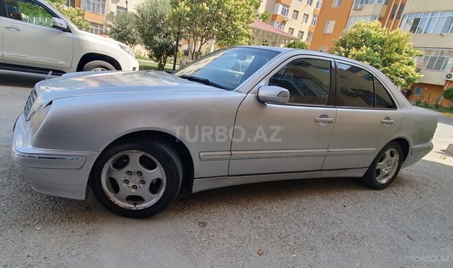 Mercedes E 240 1999, 350,000 km - 2.4 l - Bakı