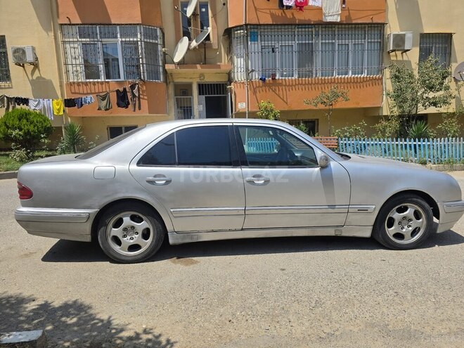 Mercedes E 240 1999, 350,000 km - 2.4 l - Bakı