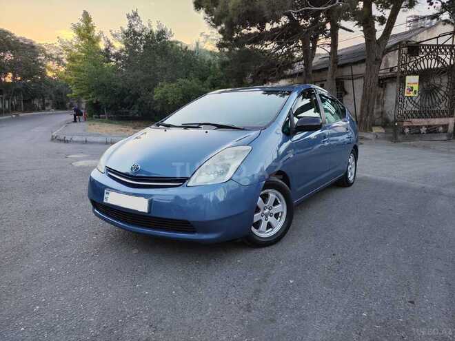 Toyota Prius-7