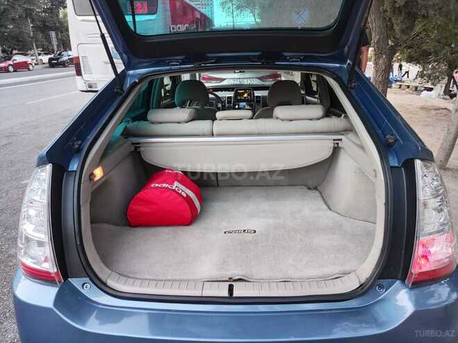 Toyota Prius-15