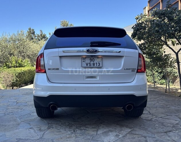 Ford Edge-2