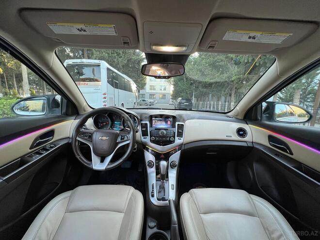 Chevrolet Cruze-15