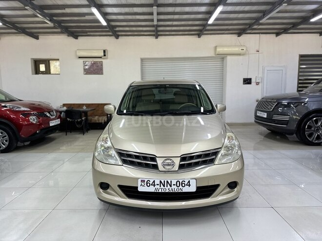 Nissan Tiida-2