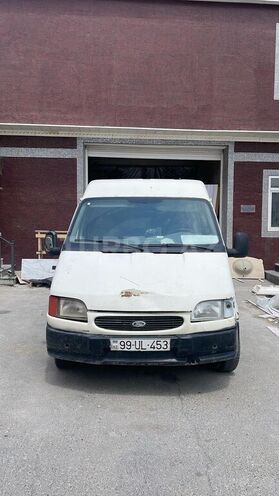 Ford Transit-1