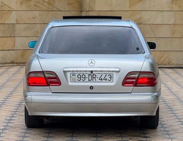 Mercedes E 240 2000, 228,587 km - 2.4 l - Hacıqabul