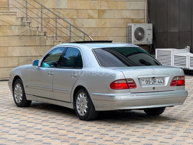 Mercedes E 240 2000, 228,587 km - 2.4 l - Hacıqabul
