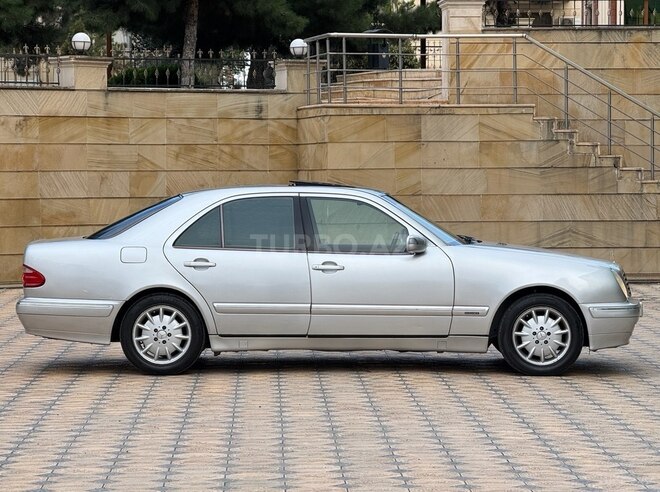 Mercedes E 240 2000, 228,587 km - 2.4 l - Hacıqabul