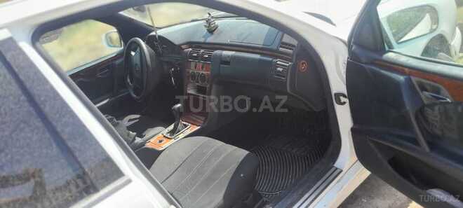 Mercedes E 280 1996, 300,000 km - 2.8 l - Gəncə