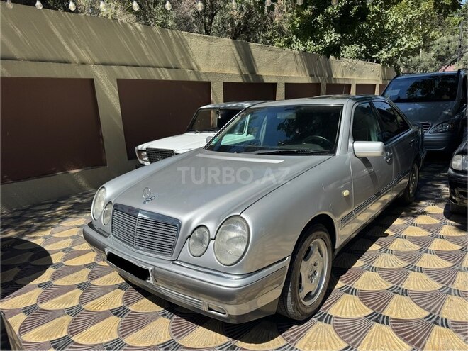Mercedes E 220 d 1998, 333,000 km - 2.2 l - Bakı