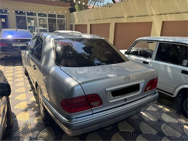 Mercedes E 220 d 1998, 333,000 km - 2.2 l - Bakı