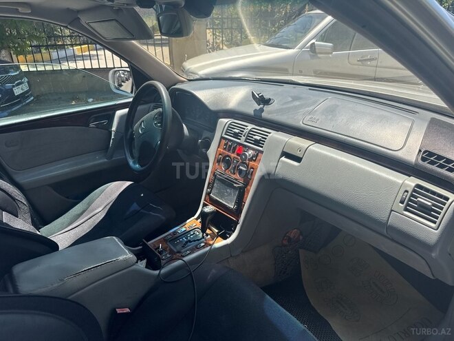 Mercedes E 220 d 1998, 333,000 km - 2.2 l - Bakı