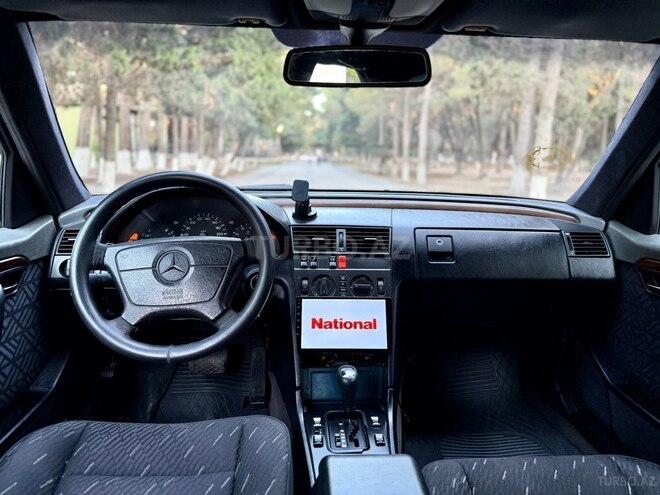 Mercedes C 200 1995, 378,000 km - 2.0 л - Bakı