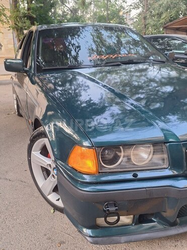 BMW 318 1997, 275,000 km - 1.8 л - Bakı