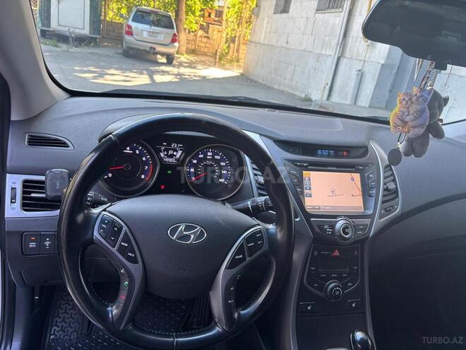 Hyundai Elantra 2015, 241,402 km - 1.8 л - Bakı