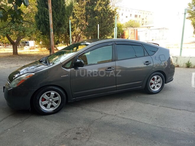 Toyota Prius-6