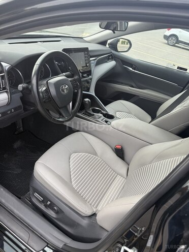 Toyota Camry-3