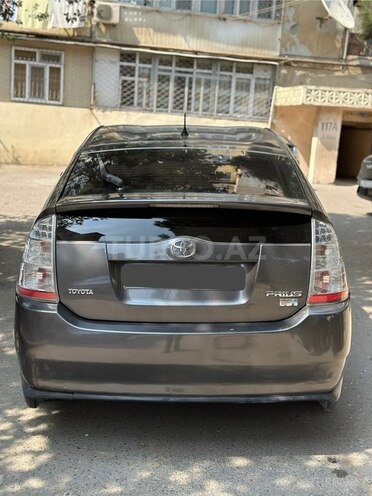Toyota Prius-9