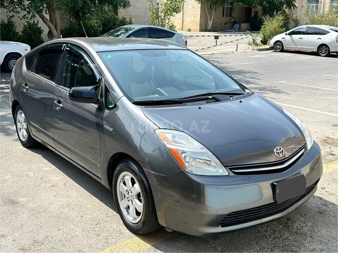 Toyota Prius-2