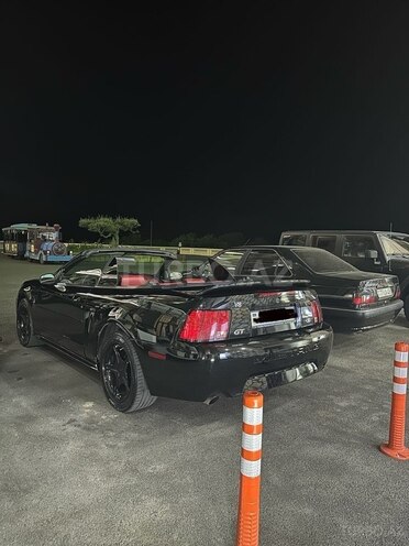 Ford Mustang 1999, 68,000 km - 4.6 l - Quba