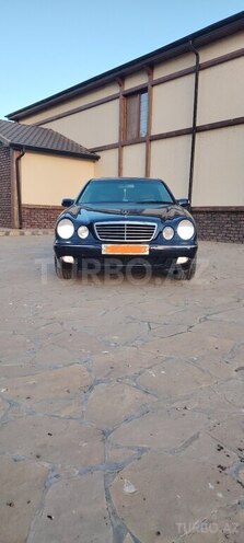 Mercedes E 280-2