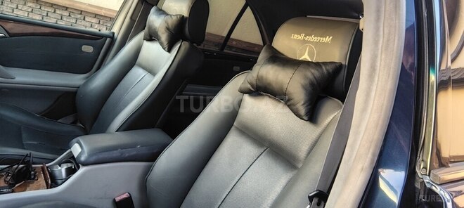 Mercedes E 280-12