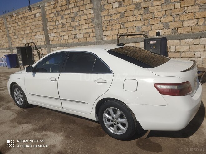 Toyota Camry-5