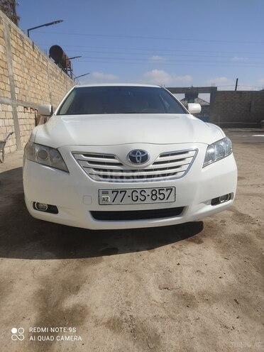Toyota Camry-1