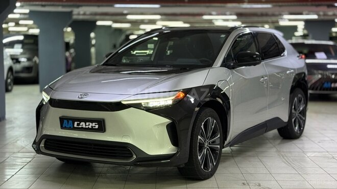 Toyota bZ4X 2023, 9,800 km - 0.0 l - Bakı