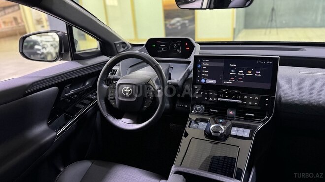 Toyota bZ4X 2023, 9,800 km - 0.0 l - Bakı