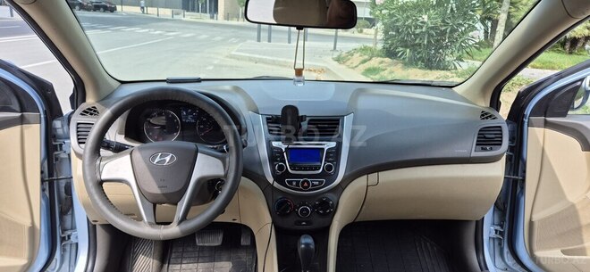 Hyundai Accent 2014, 200,738 km - 1.6 l - Bakı