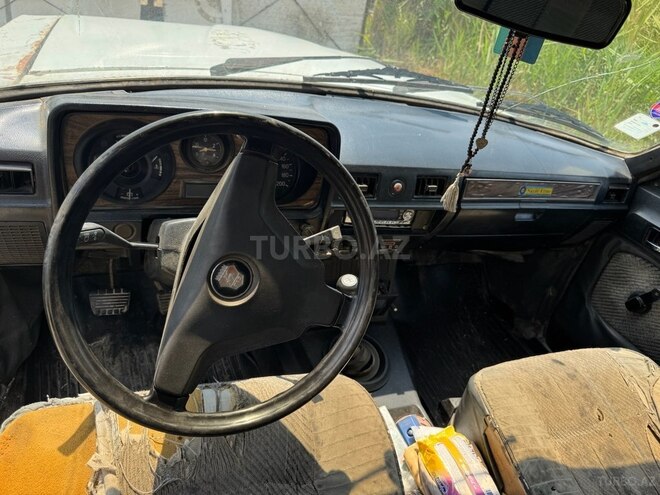 GAZ 24 1987, 300,000 km - 2.5 l - Sumqayıt