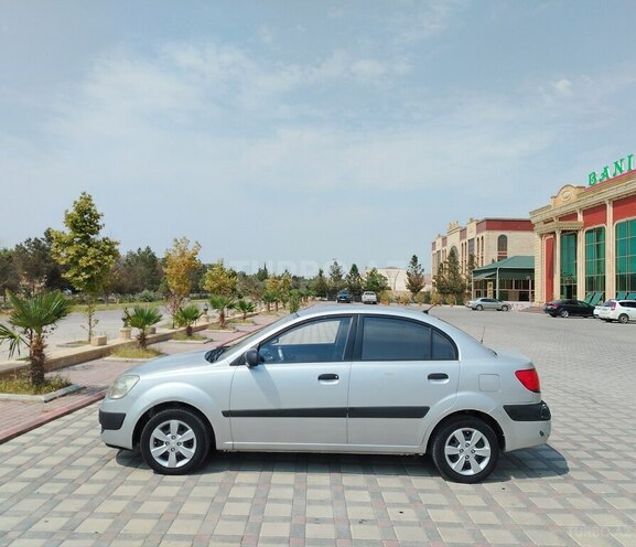 Kia Rio 2008, 296,318 km - 1.4 l - Şirvan