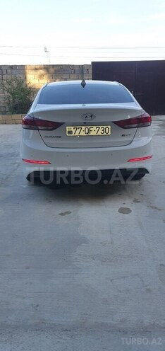 Hyundai Avante 2016, 180,000 km - 1.6 l - Bakı