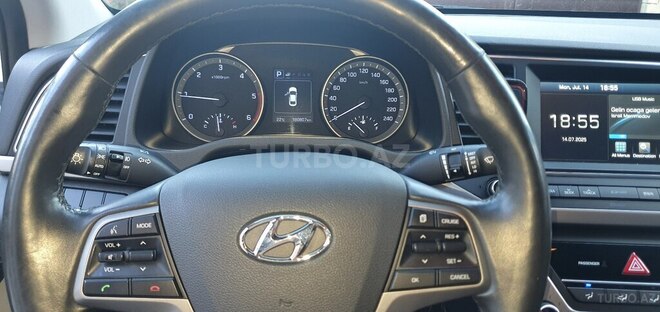 Hyundai Avante 2016, 180,000 km - 1.6 l - Bakı