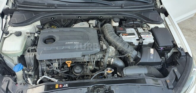 Hyundai Avante 2016, 180,000 km - 1.6 l - Bakı