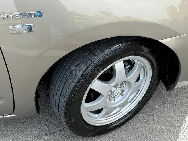 Toyota Prius-7
