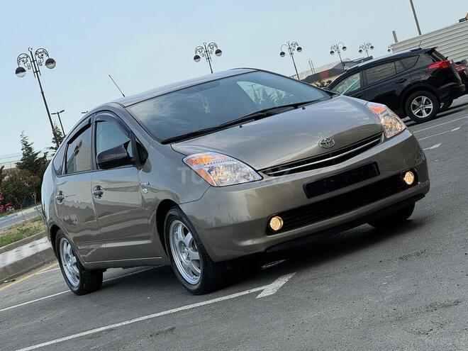 Toyota Prius-10