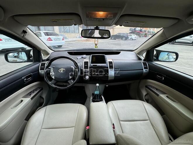 Toyota Prius-15