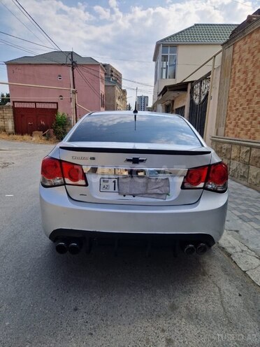 Chevrolet Cruze-2