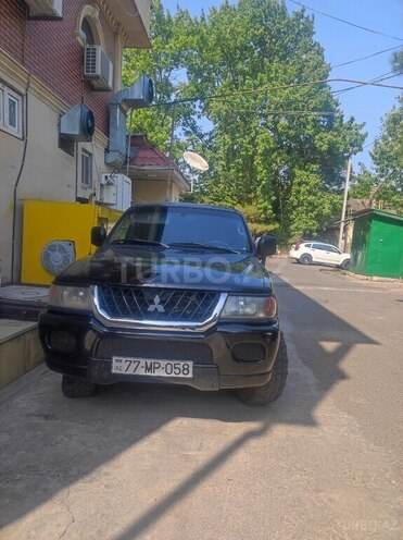 Mitsubishi  2001, 220,000 km - 3.0 l - Lənkəran