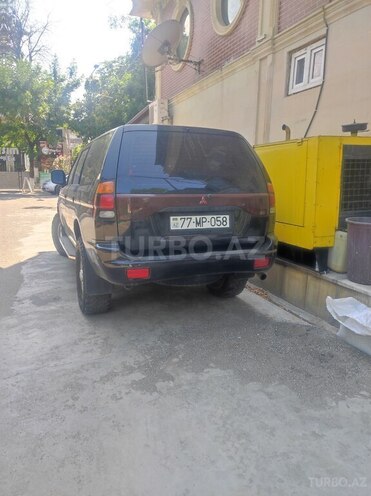 Mitsubishi  2001, 220,000 km - 3.0 l - Lənkəran
