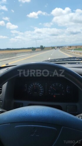 Mitsubishi  2001, 220,000 km - 3.0 l - Lənkəran